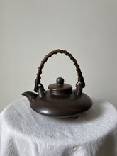 Load image into Gallery viewer, Japanese Ceramic Sake Kettle