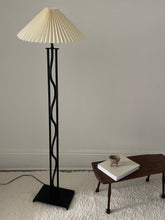 Load image into Gallery viewer, Postmodern Wavy Floor Lamp