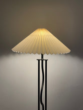 Load image into Gallery viewer, Postmodern Wavy Floor Lamp
