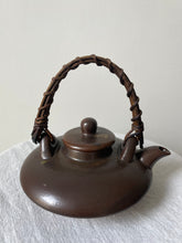 Load image into Gallery viewer, Japanese Ceramic Sake Kettle