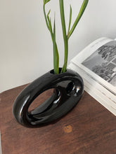 Load image into Gallery viewer, Sculptural Japanese Ikebana Vase