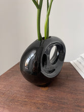 Load image into Gallery viewer, Sculptural Japanese Ikebana Vase