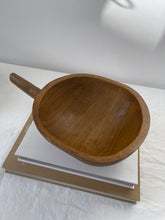 Load image into Gallery viewer, Primitive 3 Legged Bowl with Handle