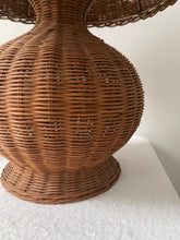 Load image into Gallery viewer, All Wicker Table Lamp