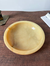 Load image into Gallery viewer, Small Italian Alabaster Dish
