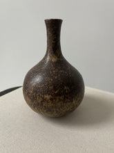 Load image into Gallery viewer, Brown Speckled Ceramic Bud Vase
