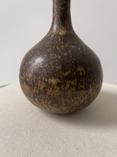 Load image into Gallery viewer, Brown Speckled Ceramic Bud Vase
