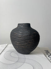 Load image into Gallery viewer, Sasaki Striated Vase
